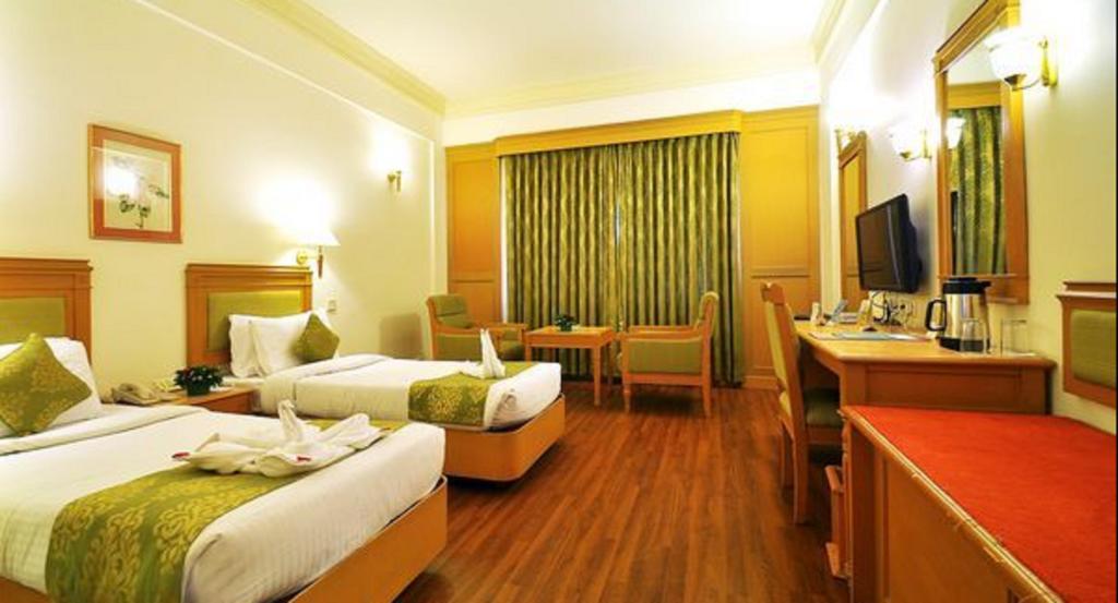 Abad Atrium Otel Kochi Dış mekan fotoğraf
