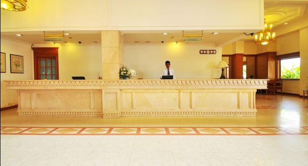 Abad Atrium Otel Kochi Dış mekan fotoğraf